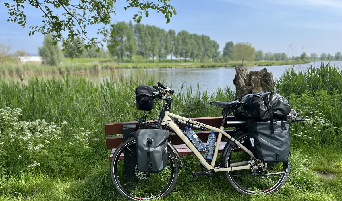 bicycle against bench hero banner